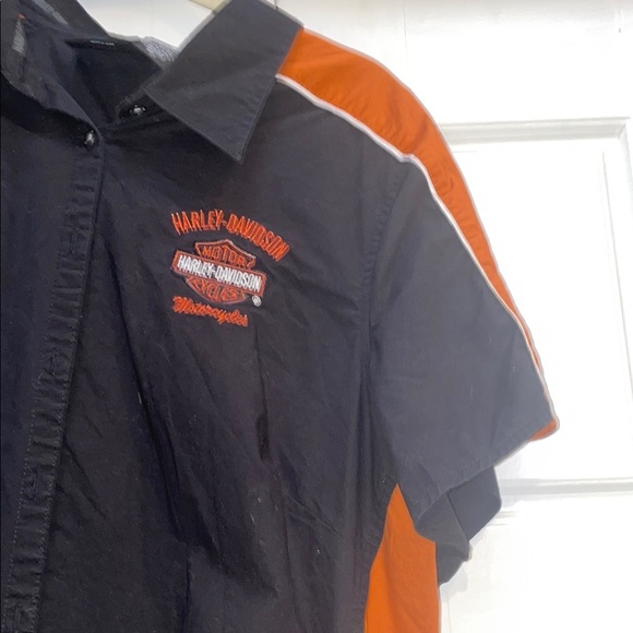 Harley-Davidson Casual Black and Orange Button Down Shirt - Picture 3 of 8